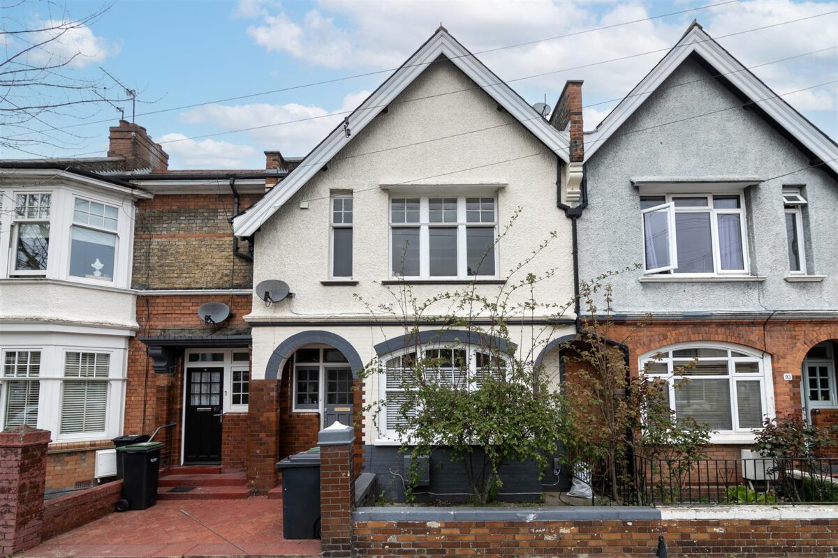 Russell Ave, London, N22 6QA