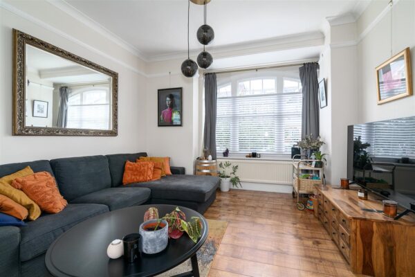 Russell Ave, London, N22 6QA