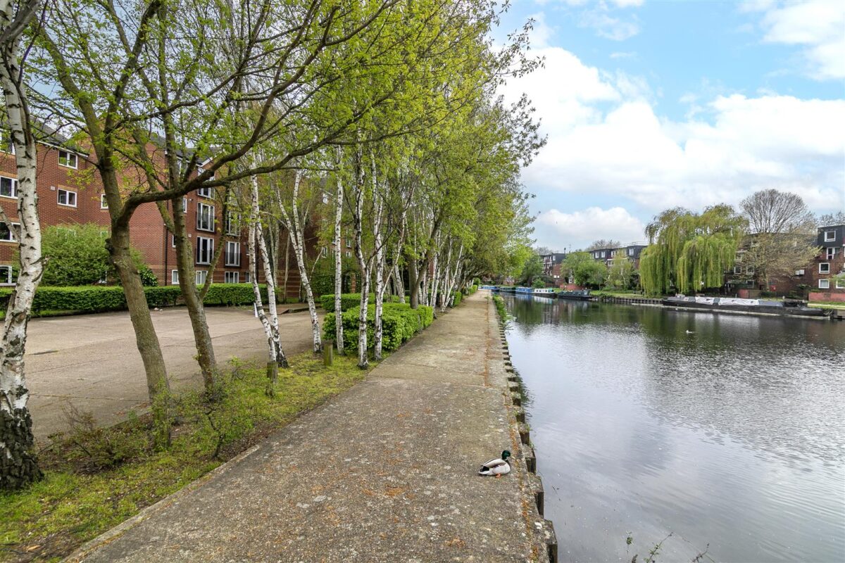 Bream Close, London