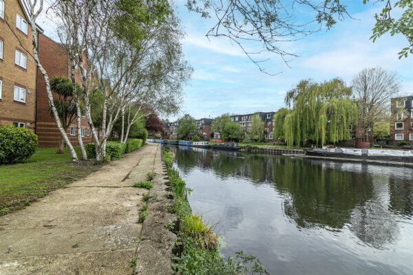 Bream Close, London